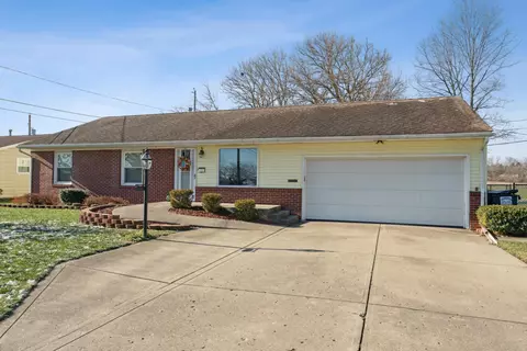 92 Maureen Dr, Heath, OH 43056