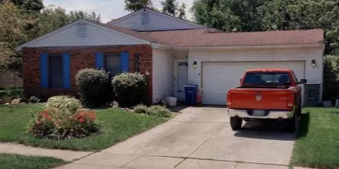 2087 Fox Hollow Dr, Columbus, OH 43228