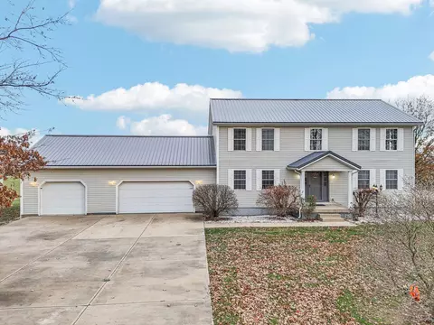 6760 Old Stagecoach Rd, Frazeysburg, OH 43822