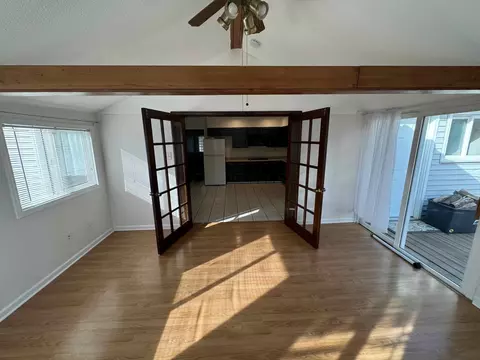 Living - 25 E Cuyuga Dr, Powell, OH 43065 photo 3 of 3