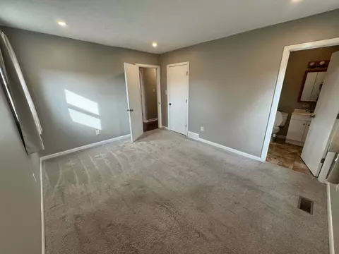 Bedroom - 25 E Cuyuga Dr, Powell, OH 43065 photo 1 of 3
