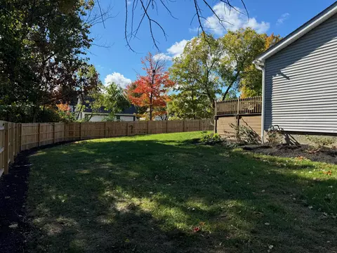 Exterior - 25 E Cuyuga Dr, Powell, OH 43065 photo 9 of 9