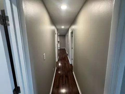 Entry Way - 25 E Cuyuga Dr, Powell, OH 43065 photo 1 of 2