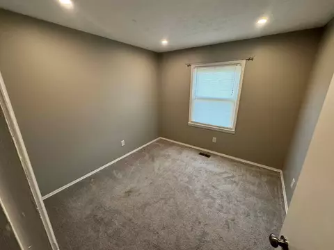 Bedroom - 25 E Cuyuga Dr, Powell, OH 43065 photo 3 of 3