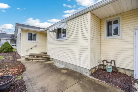 113 Dennison St, Hebron, OH 43025 photo 12