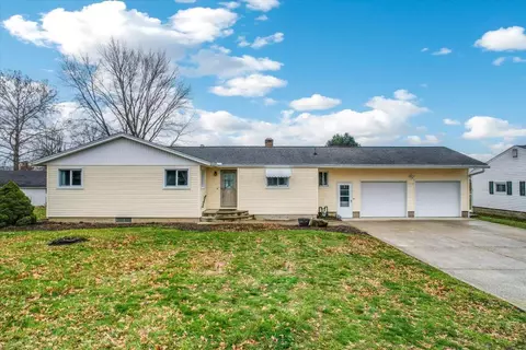 113 Dennison St, Hebron, OH 43025