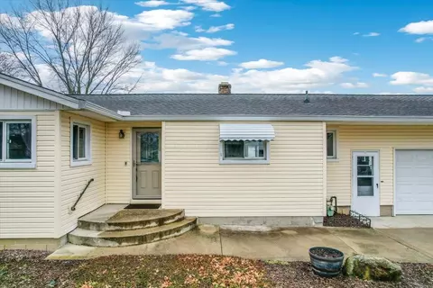 113 Dennison St, Hebron, OH 43025 photo 6