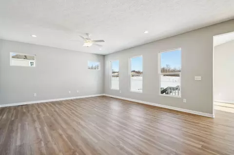 209 Isleta Dr, Pataskala, OH 43062 photo 19