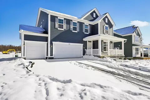 209 Isleta Dr, Pataskala, OH 43062 photo 2