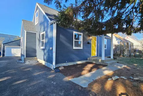 3261 Eisenhower Rd, Columbus, OH 43224