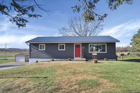 29 Chowning St, Thornville, OH 43076