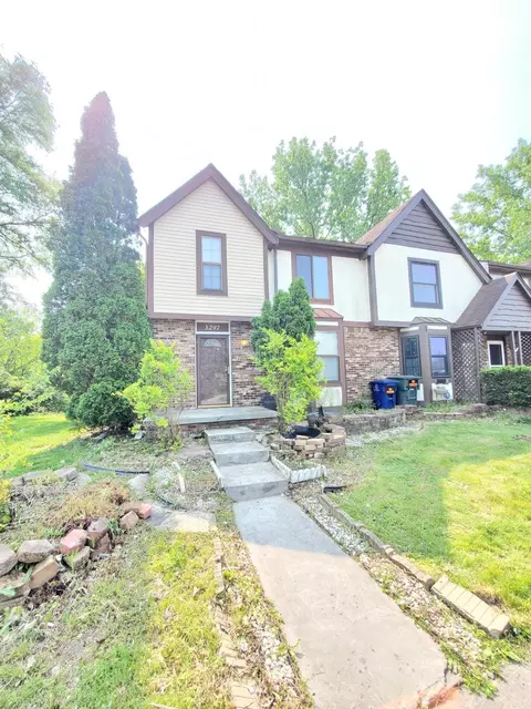 3297 Rakeford Dr, Columbus, OH 43231