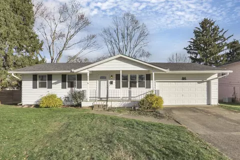 862 Adams Ave, Newark, OH 43055