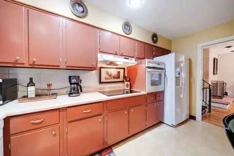 1409 Devonhurst Dr, Columbus, OH 43232 photo 8