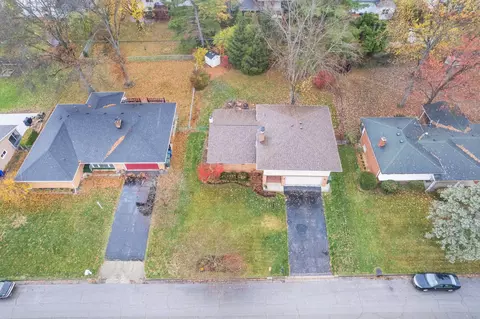 1409 Devonhurst Dr, Columbus, OH 43232 photo 5