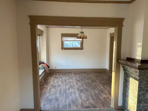 Living - 981 Davids St, Marion, OH 43302 photo 3 of 3