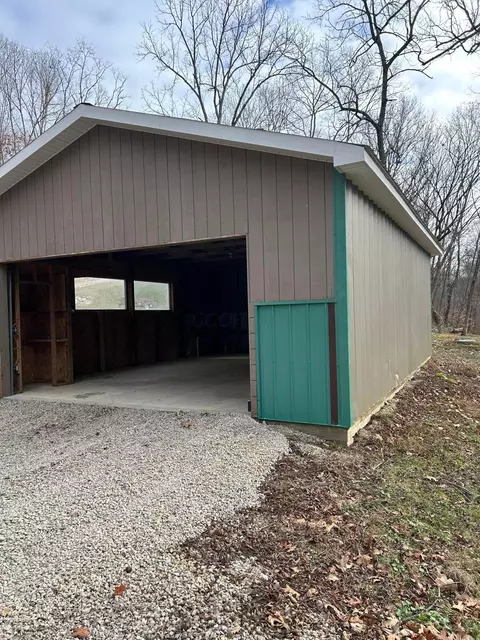 33461 Oliver Rd, Logan, OH 43138 photo 3