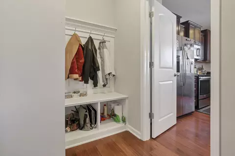 Entry Way - 2166 Lavender St, Lancaster, OH 43130 photo 6 of 10
