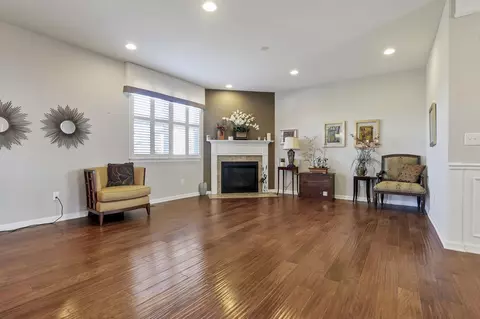 Living - 2166 Lavender St, Lancaster, OH 43130 photo 1 of 4