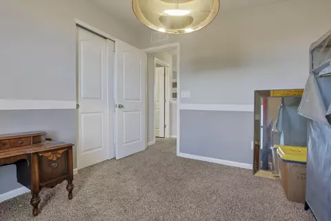 Bedroom - 2166 Lavender St, Lancaster, OH 43130 photo 8 of 8