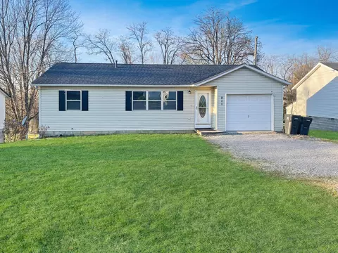211 W Gay St, Somerset, OH 43783