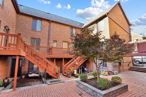 279 Lear St #15, Columbus, OH 43206