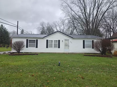 302 5th St, Warsaw, OH 43844