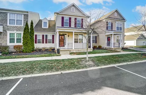 5197 Pyramid Falls Dr #2, Dublin, OH 43016