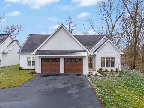 3924 Logan Ct, Hilliard, OH 43026