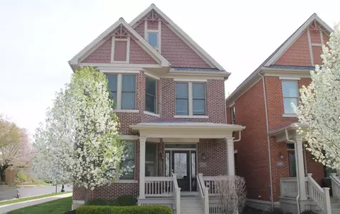 1070 Harrison Park Pl, Columbus, OH 43201