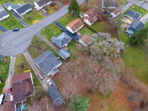 View/Area - 1292 Eckley Dr, Marion, OH 43302 photo 2 of 5