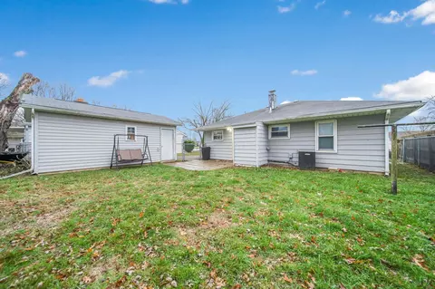 Exterior - 1292 Eckley Dr, Marion, OH 43302 photo 5 of 11