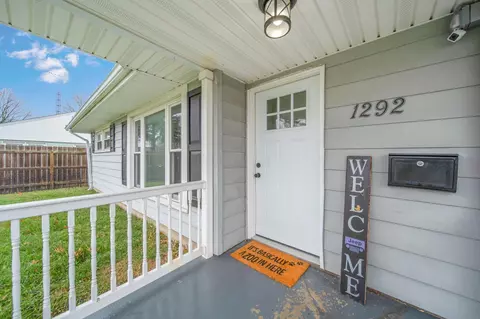 Exterior - 1292 Eckley Dr, Marion, OH 43302 photo 3 of 11
