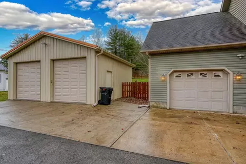 Exterior - 103 Sheward Rd, Jackson, OH 45640 photo 11 of 12
