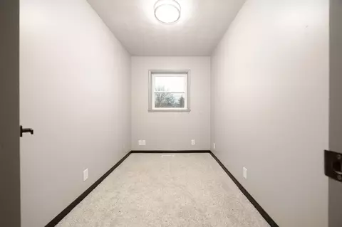 556 Siesta Dr, Marion, OH 43302 photo 25