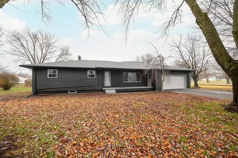 556 Siesta Dr, Marion, OH 43302 photo 2
