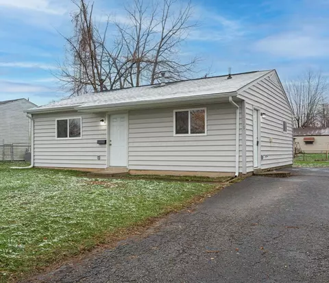3015 Woodway Rd, Columbus, OH 43207