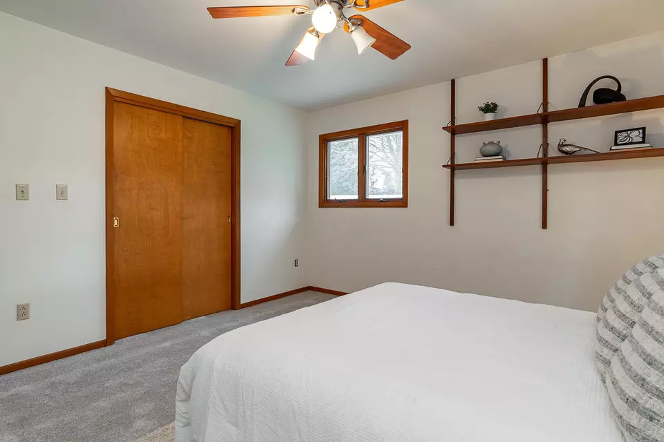 Bedroom - 2210 Carriage Rd, Powell, OH 43065 photo 6 of 6