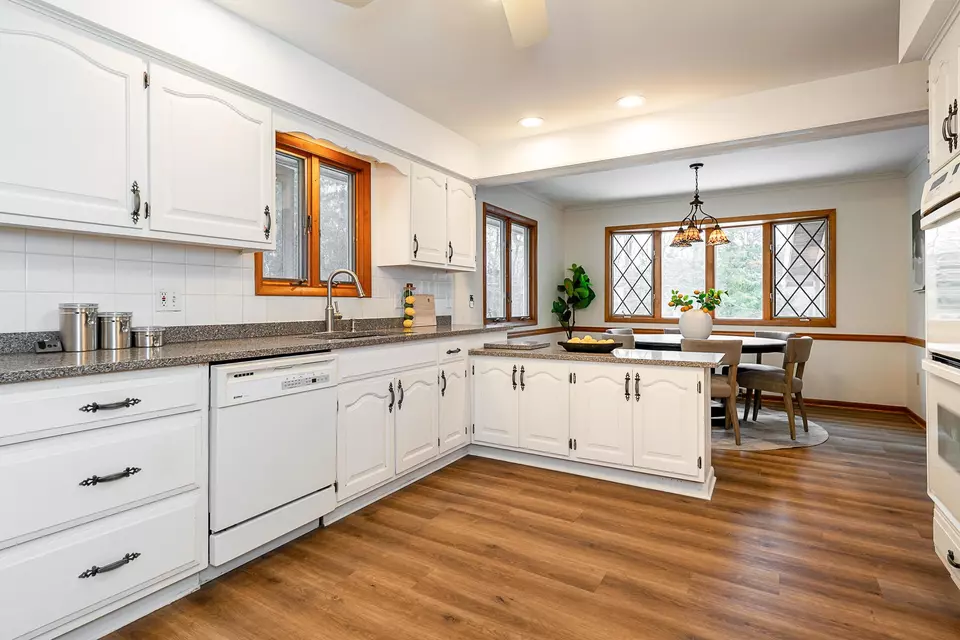 Kitchen - 2210 Carriage Rd, Powell, OH 43065 photo 1 of 5