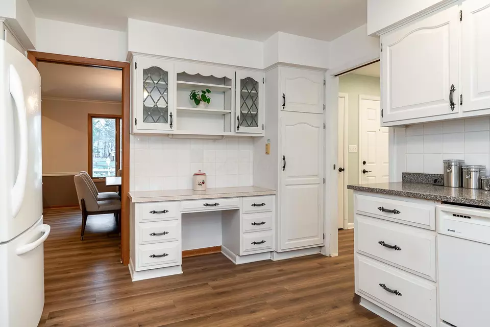 Kitchen - 2210 Carriage Rd, Powell, OH 43065 photo 5 of 5