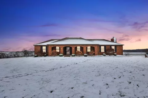 2638 Sulphur Spring Rd, Chillicothe, OH 45601