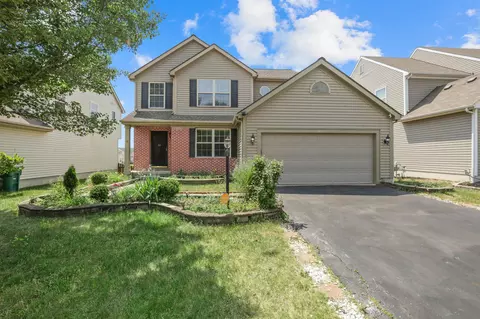 1135 Streamside Dr, Blacklick, OH 43004