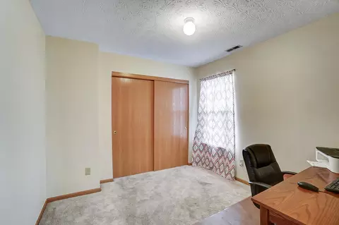 6096 Nasby Dr, Galloway, OH 43119 photo 14