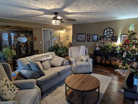 Other - 136 Hayward St, Circleville, OH 43113 photo 4 of 13