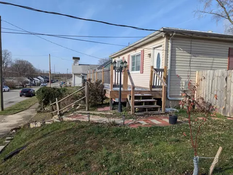 Other - 136 Hayward St, Circleville, OH 43113 photo 3 of 13