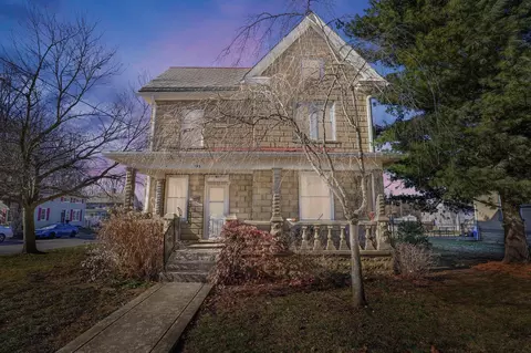 195 Walnut St, Groveport, OH 43125