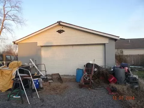 3210 V Ave, Columbus, OH 43207