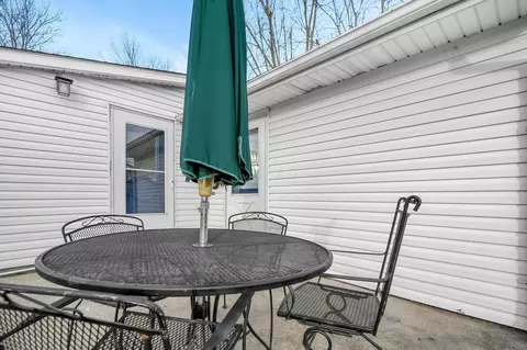 Exterior - 194 Nicholas Dr, Circleville, OH 43113 photo 3 of 6