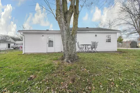 Exterior - 194 Nicholas Dr, Circleville, OH 43113 photo 6 of 6