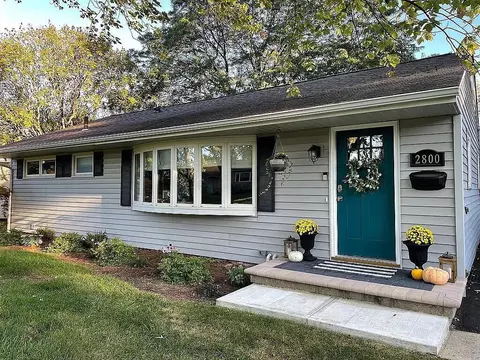 2800 Woodstock Rd, Columbus, OH 43221